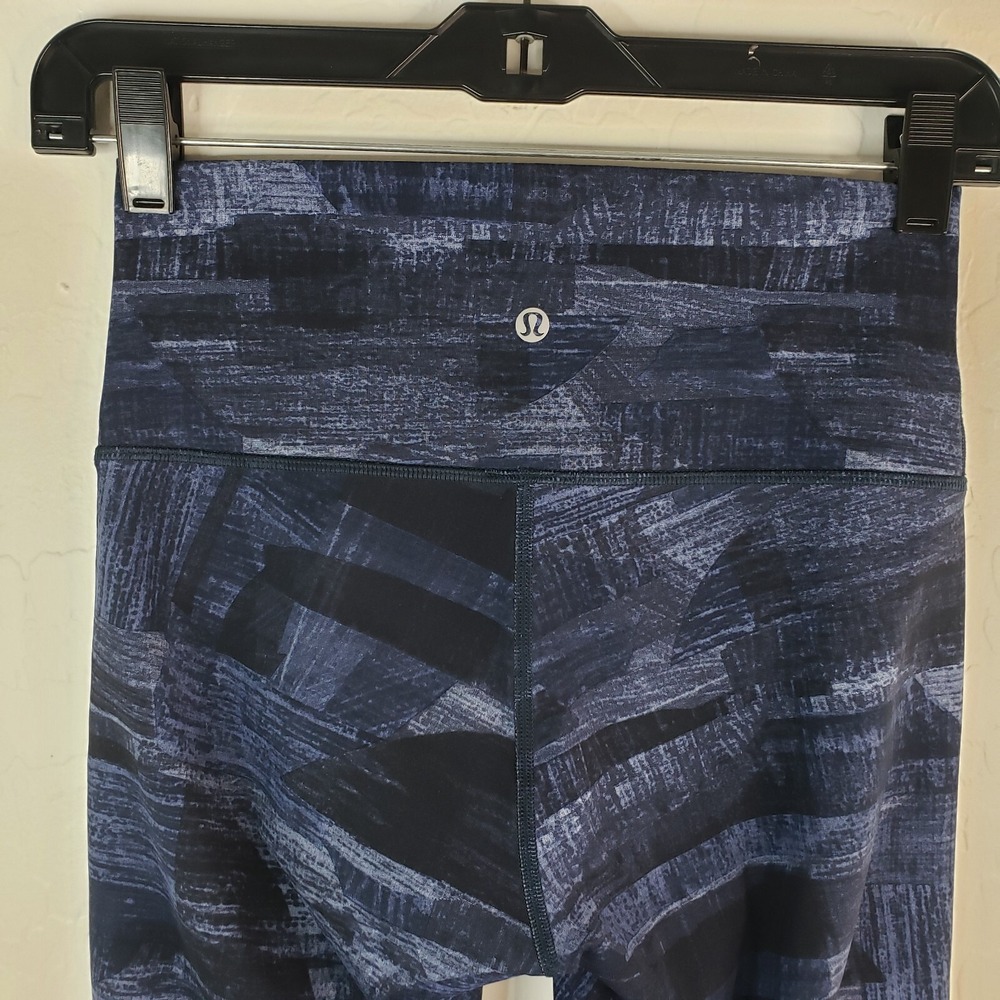 Lululemon Pants Women's 6 Blue‎ Geometric Wunder Under Cropped Leggings W6AI3S - Picture 5 of 9